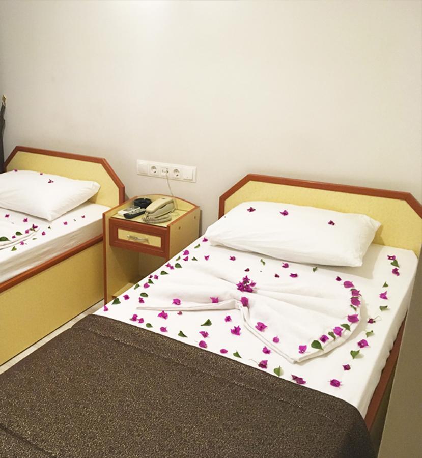 Dostlar Hotel Mersin  Bagian luar foto