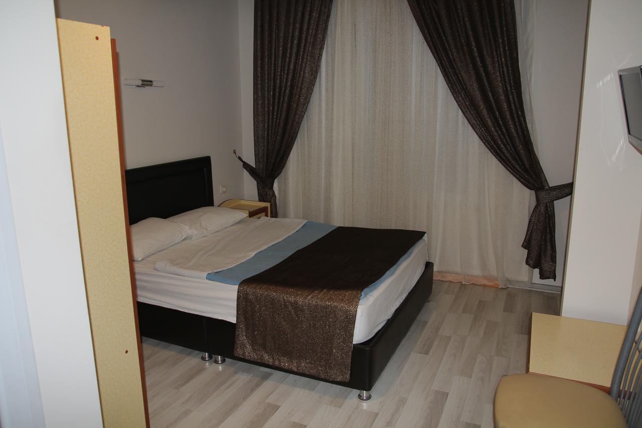 Dostlar Hotel Mersin  Bagian luar foto