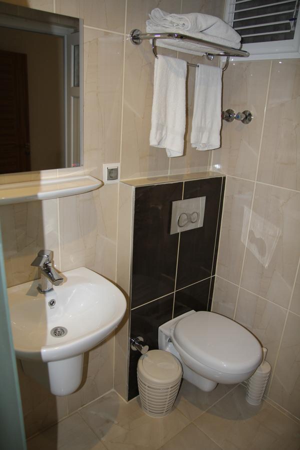Dostlar Hotel Mersin  Bagian luar foto