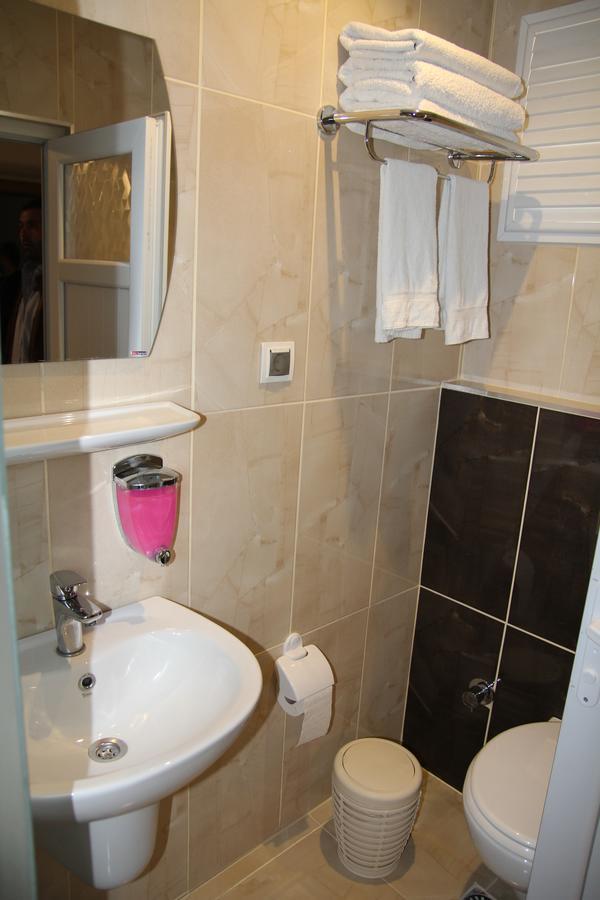 Dostlar Hotel Mersin  Bagian luar foto