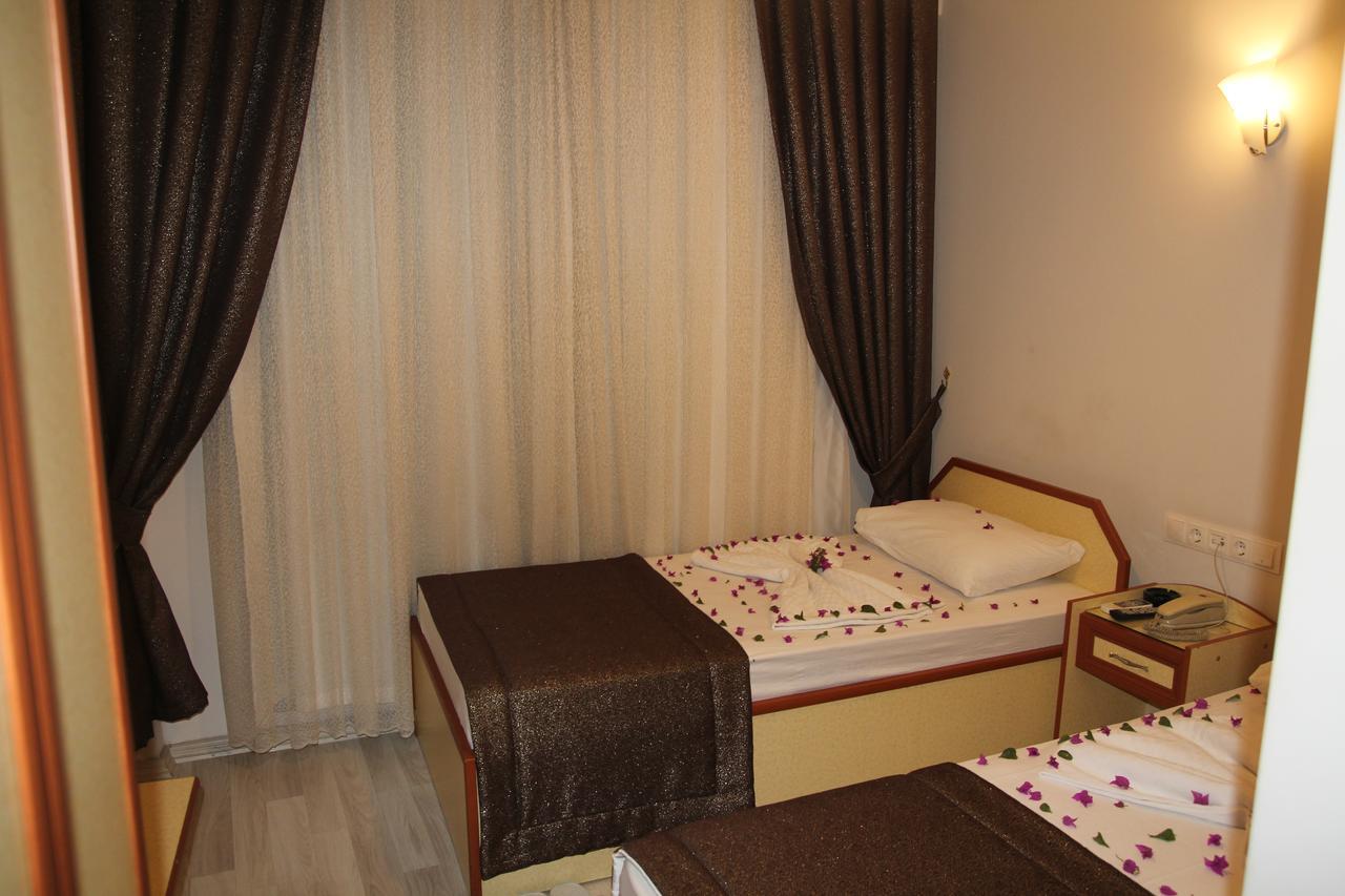 Dostlar Hotel Mersin  Bagian luar foto