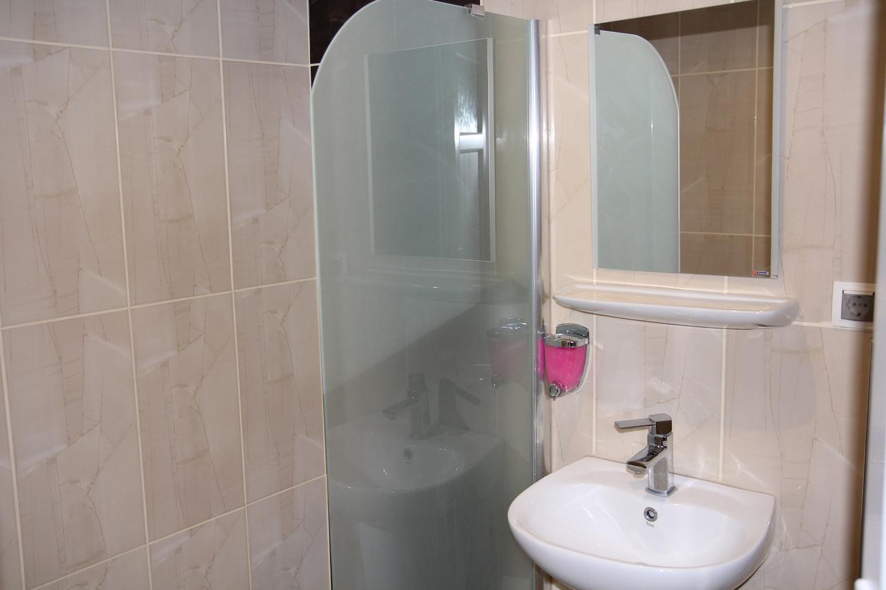 Dostlar Hotel Mersin  Bagian luar foto